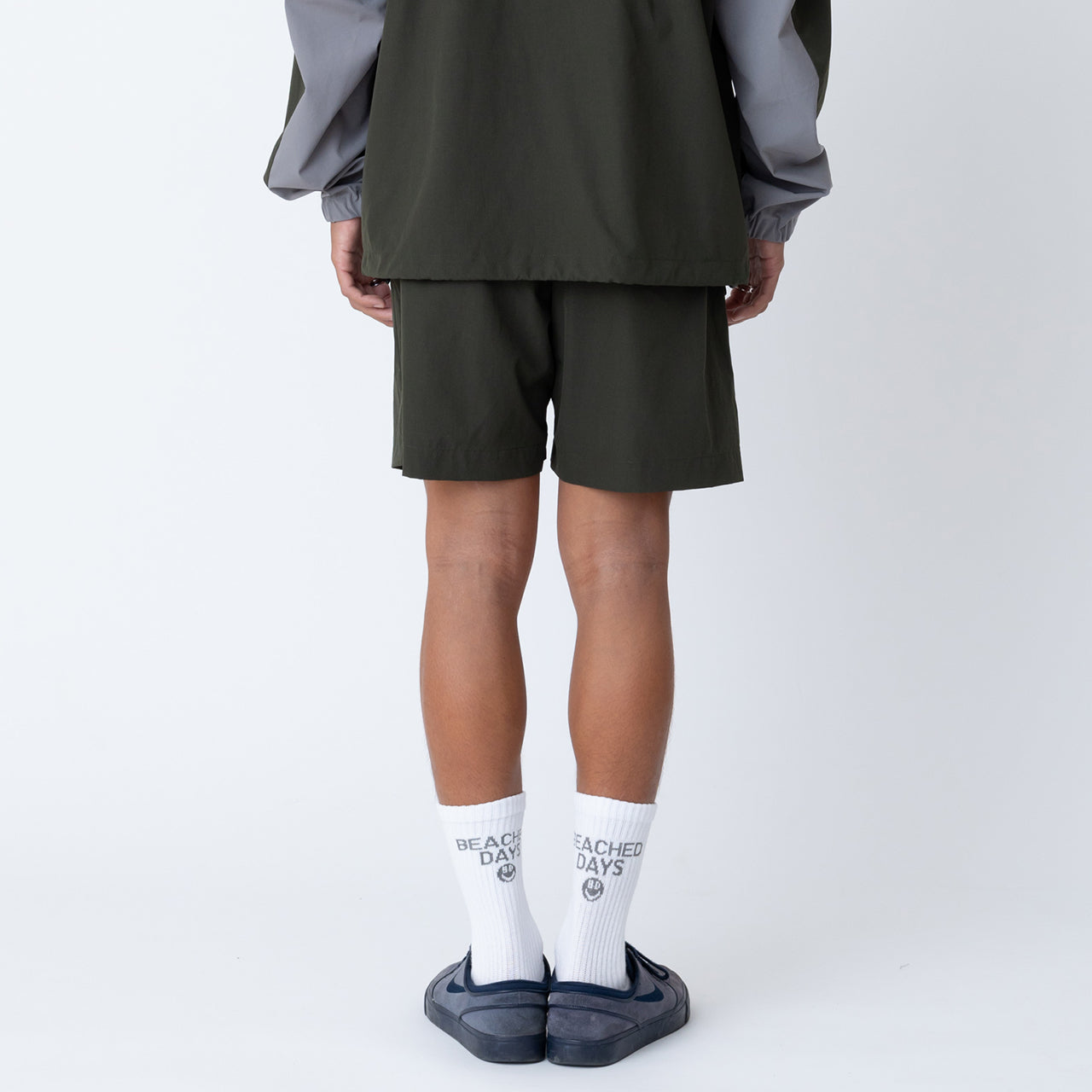 トリップ ショートパンツ
