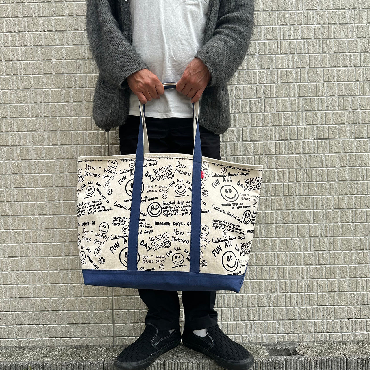 Graphic tote bag L