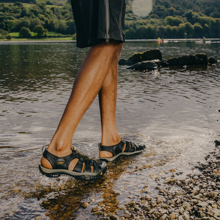 KEEN / キーン メンズ ニューポート エイチツー Black – BEACHED DAYS