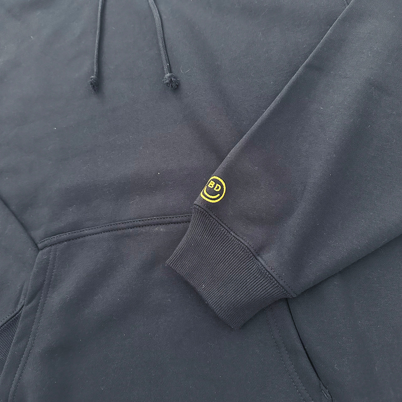 プルオーバー フーディー – BEACHED DAYS