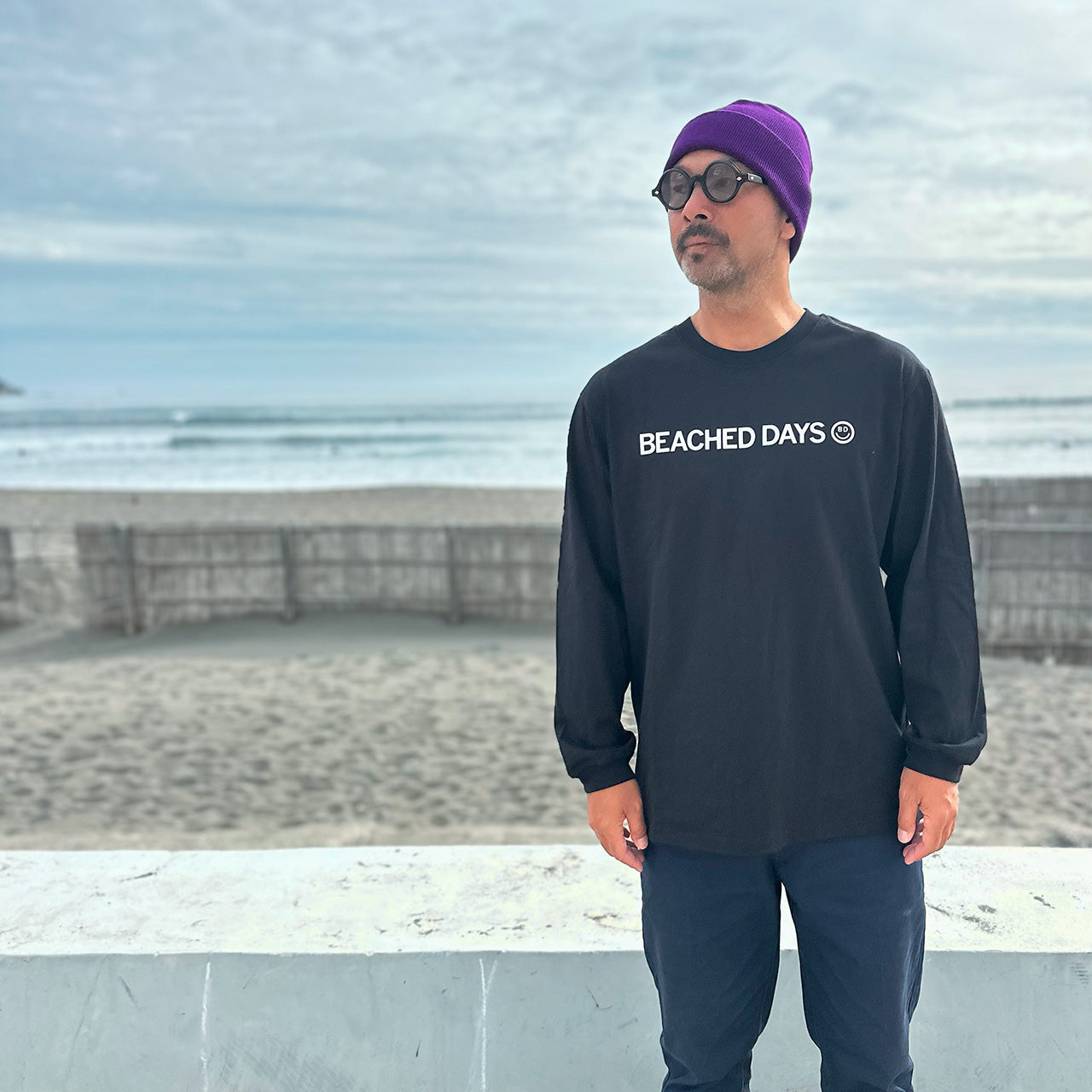 ベーシック ロゴ L/S Tee – BEACHED DAYS