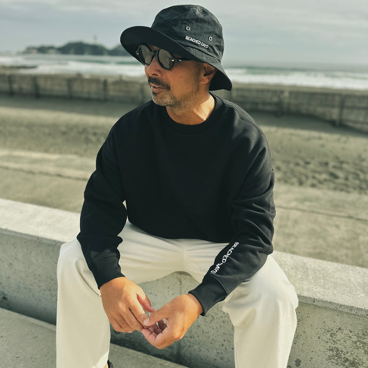 オーバーサイズ クルーネック スウェット – BEACHED DAYS