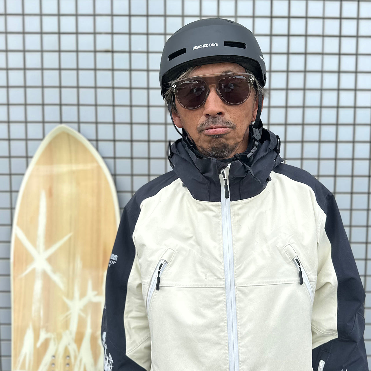 Beached Days ×bern MACON 2.0 ヘルメット